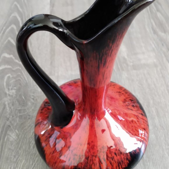 Evangeline Canuck Pottery Red Drip Vase - Picture 2 of 3